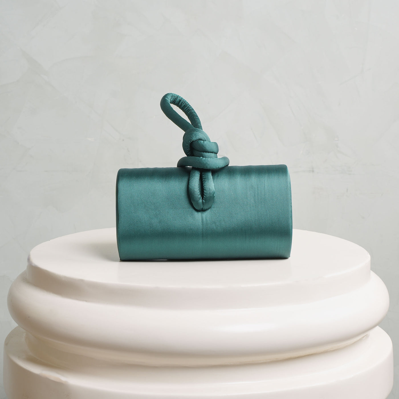 Ahikoza Amina Clutch satin green