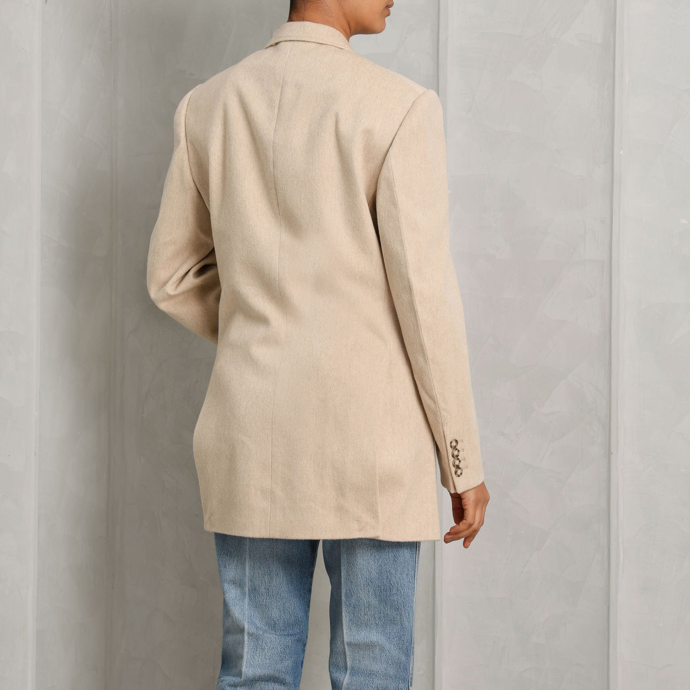 VICTORIA BECKHAM button detail jacket wool-cashmere beige double breasted contrast front button fastening and front pockets with lapel collar and low breakline