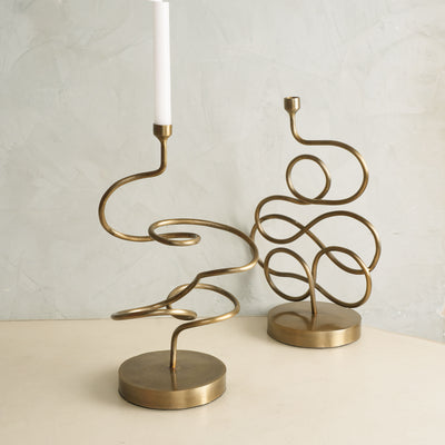 2D Gold Squiggle Candle Stand