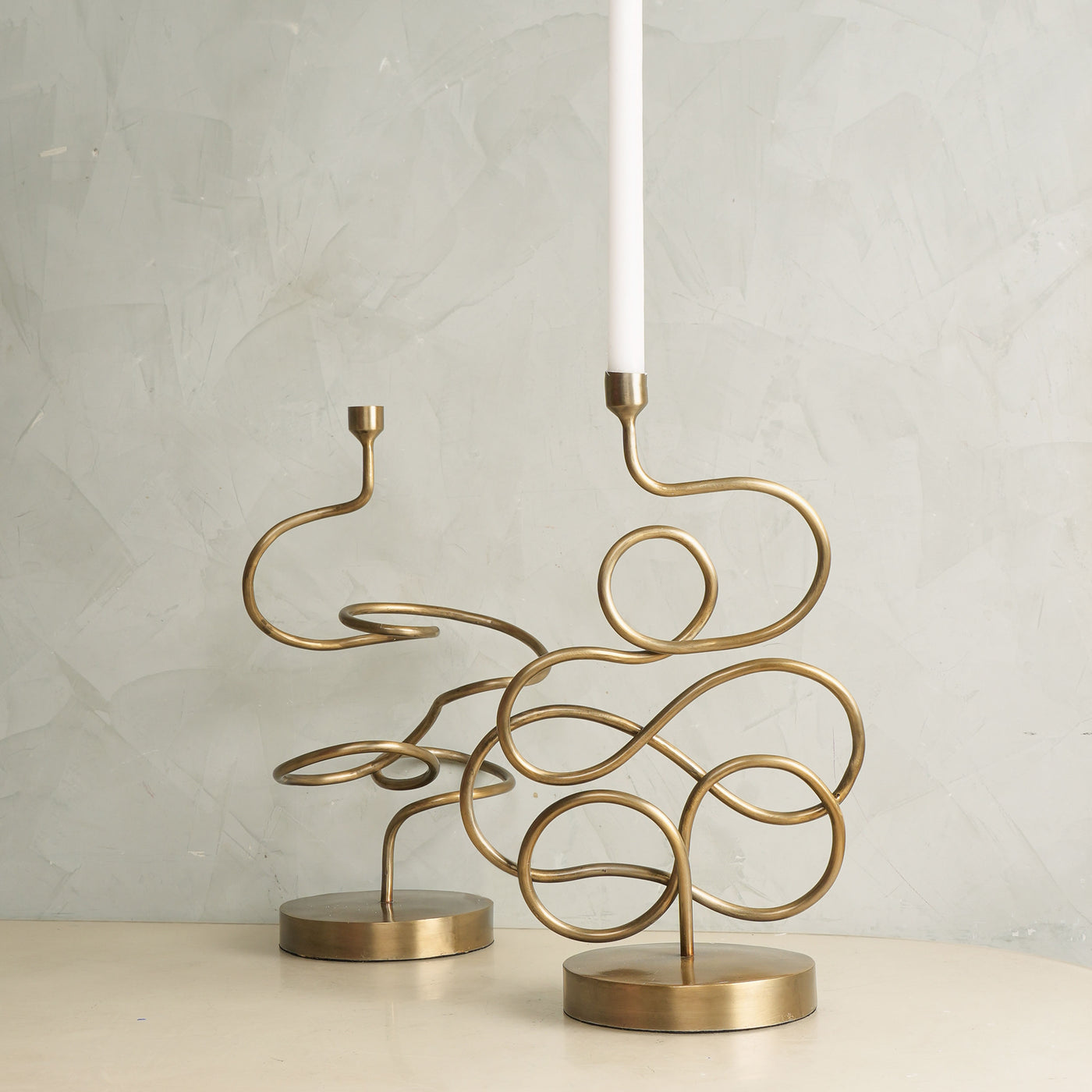 3D Gold Squiggle Candle Stand