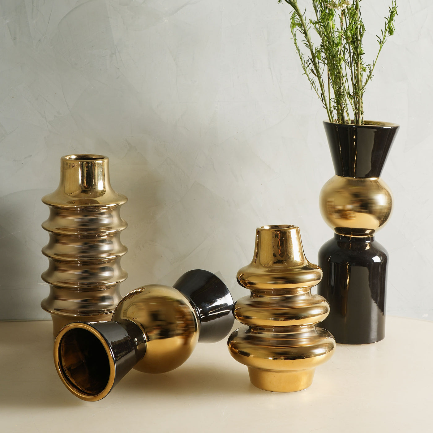 5 Ring Gold Vase