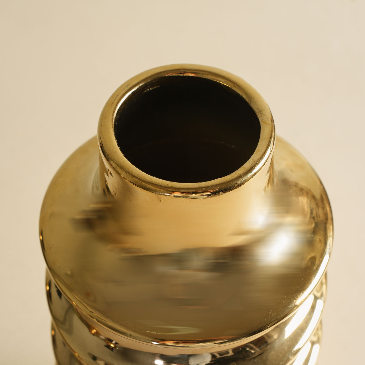 5 Ring Gold Vase