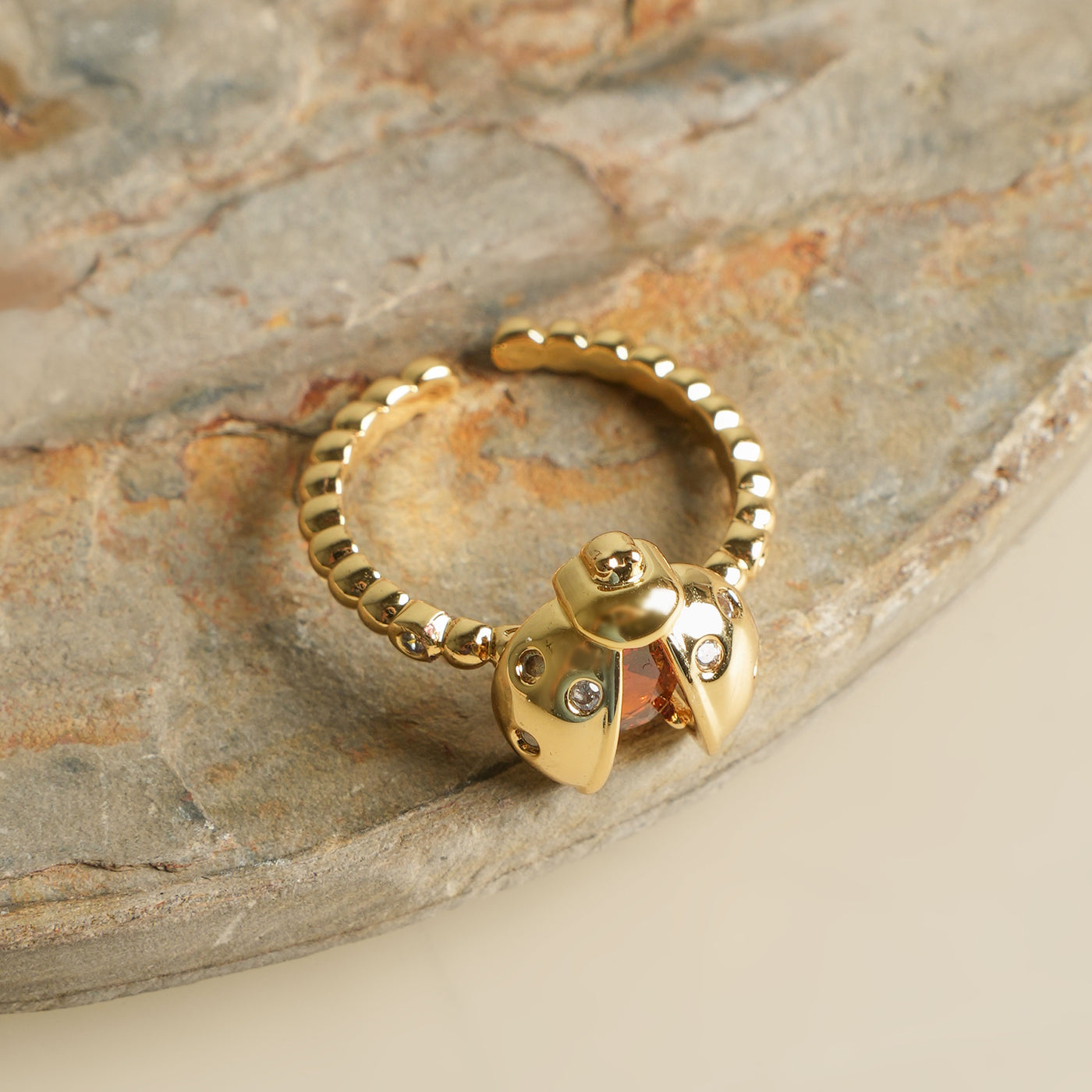 Gold ring at Le Mill