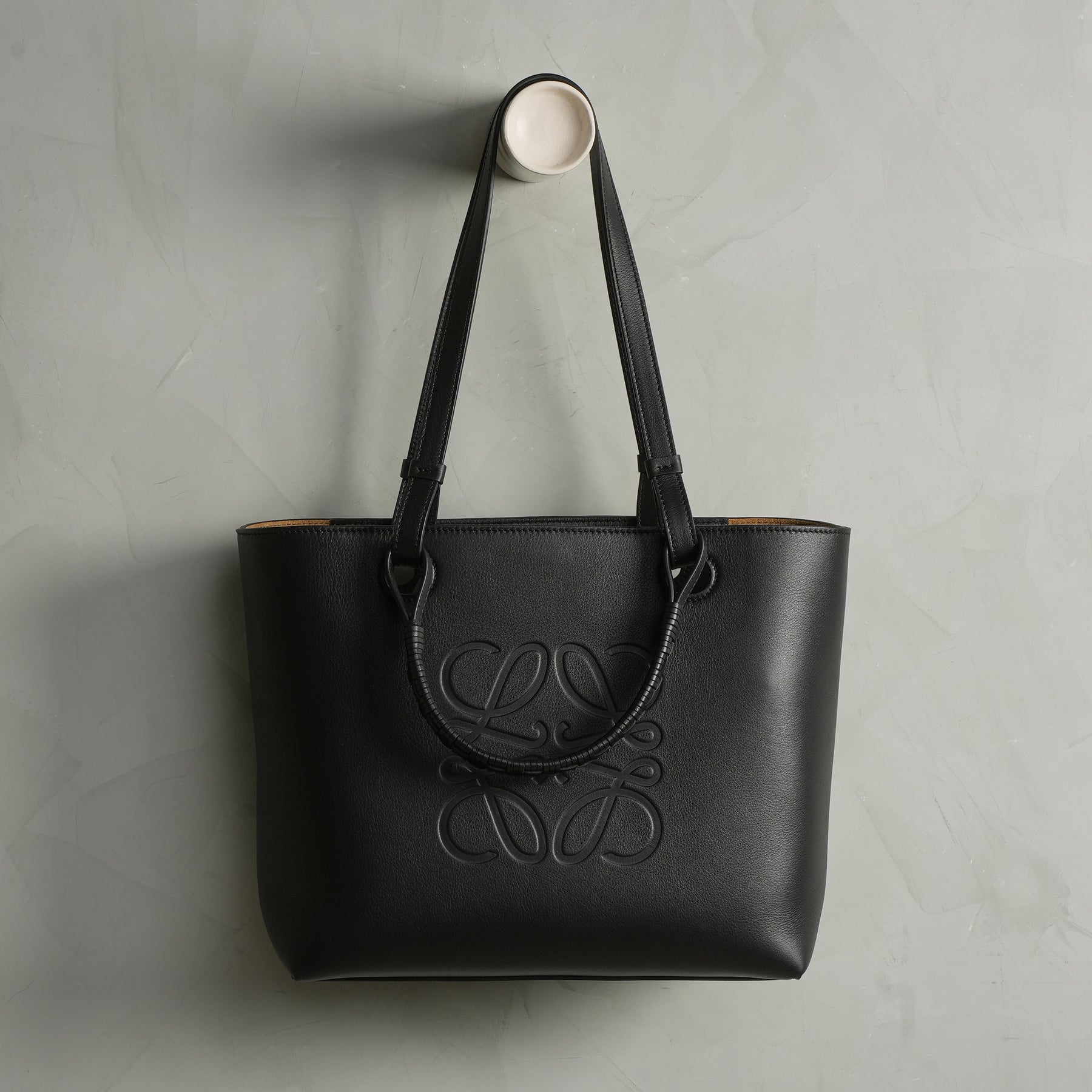 Loewe Small Anagram Tote Bag In Classic Calfskin in Green