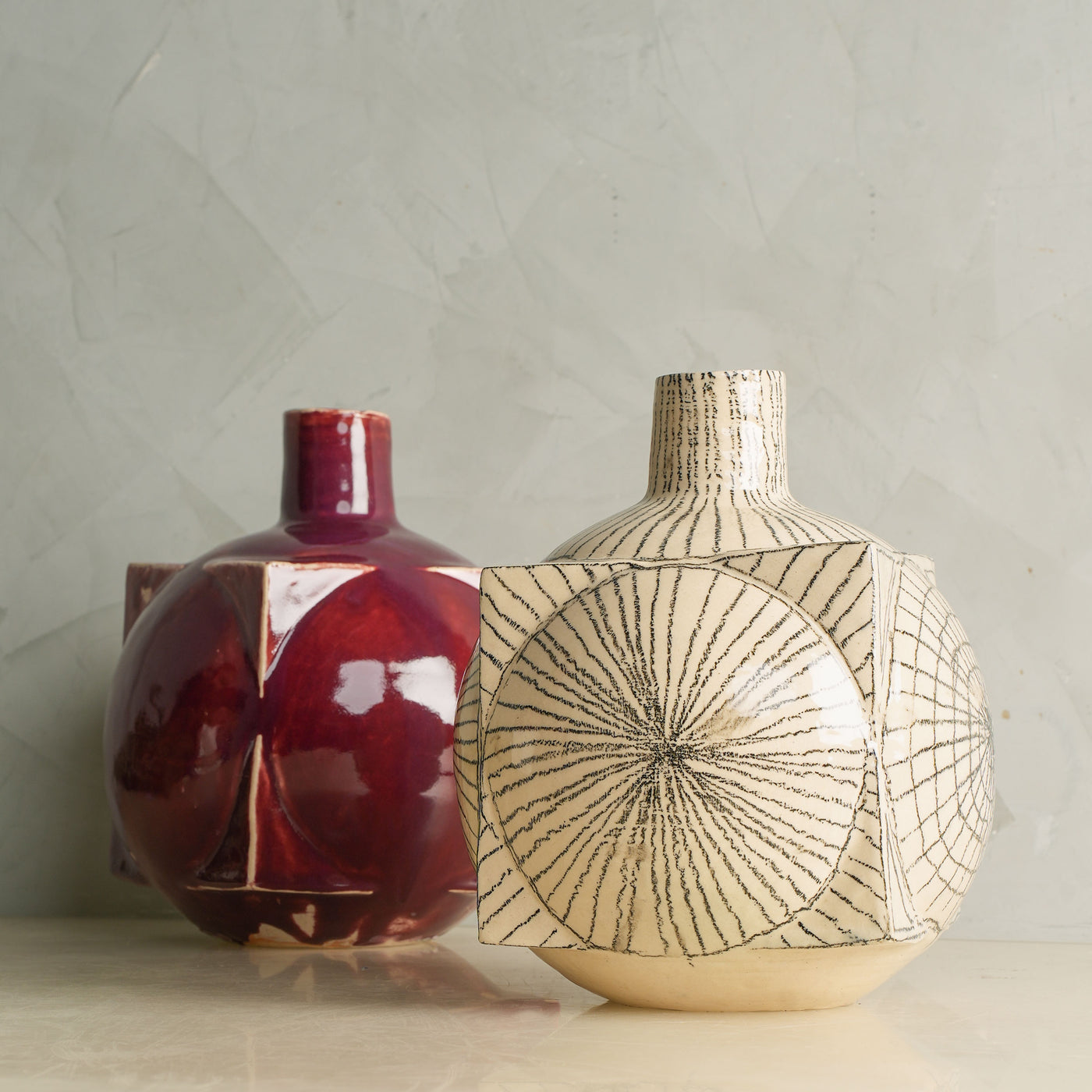 Black Crayon Dual Shape Vase