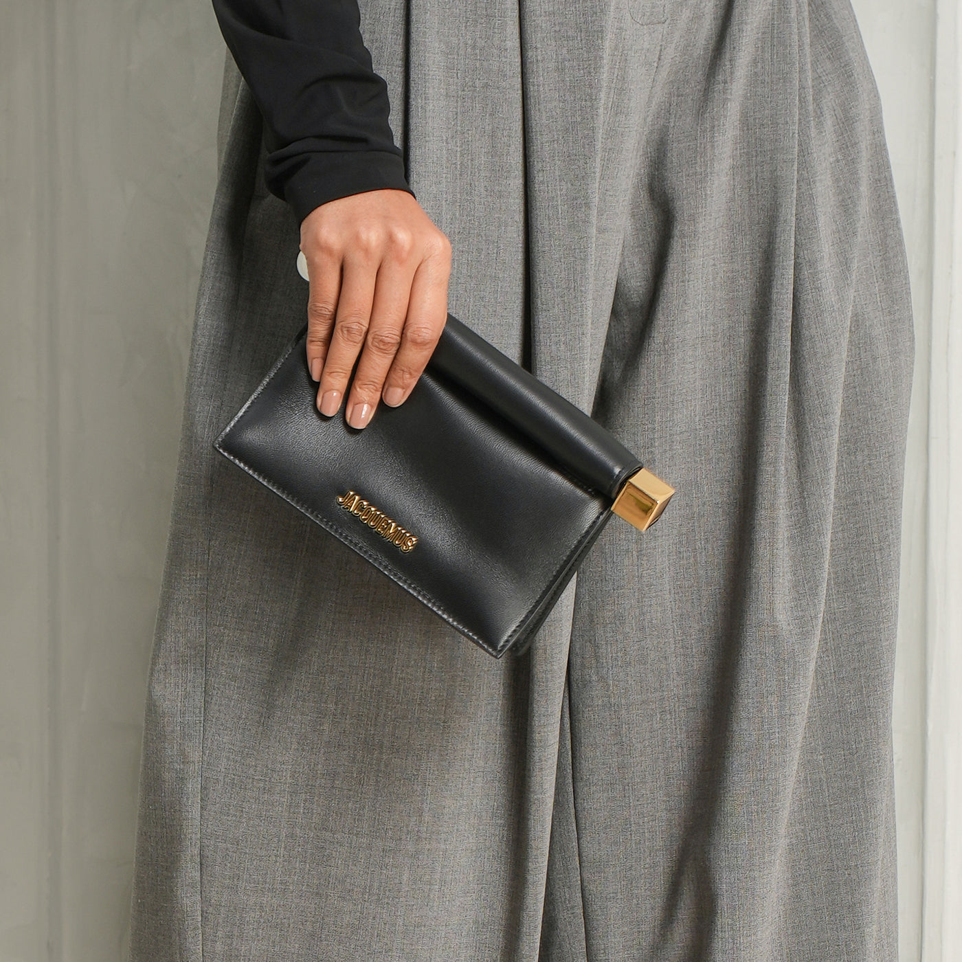 Le Petit Pochette Rond Carré Clutch