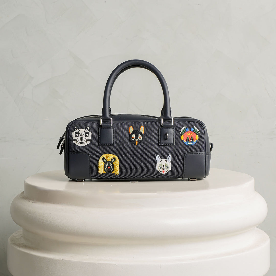 Amazona Cats 23 Croppd Bag | Loewe | Le Mill