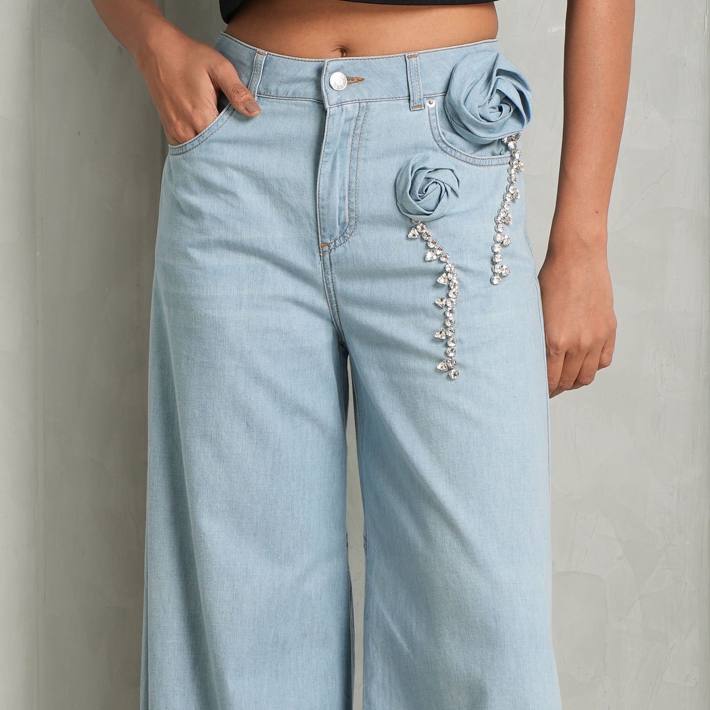 light blue jean rosete wide leg jean