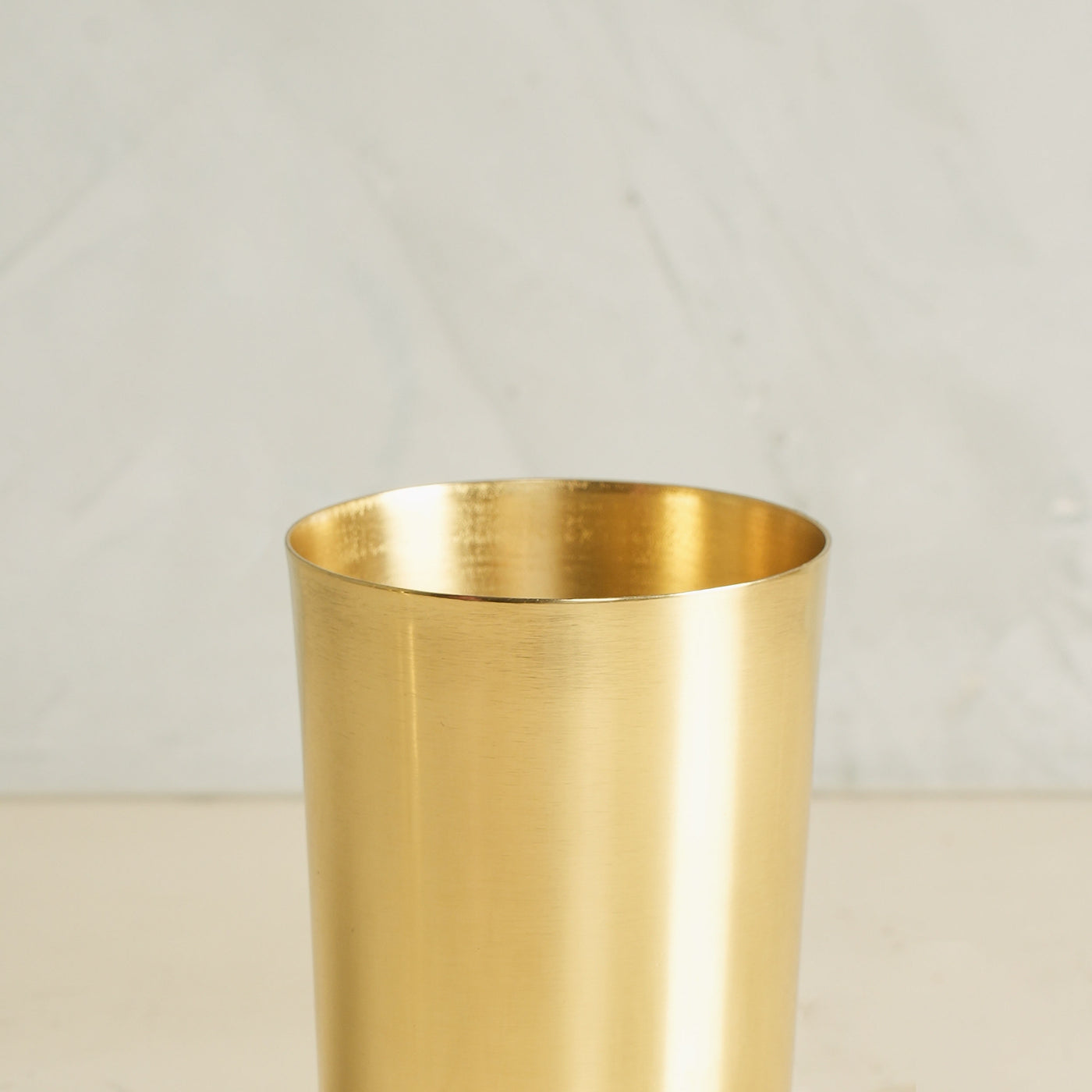 Cube Resin Base Brass Tumbler