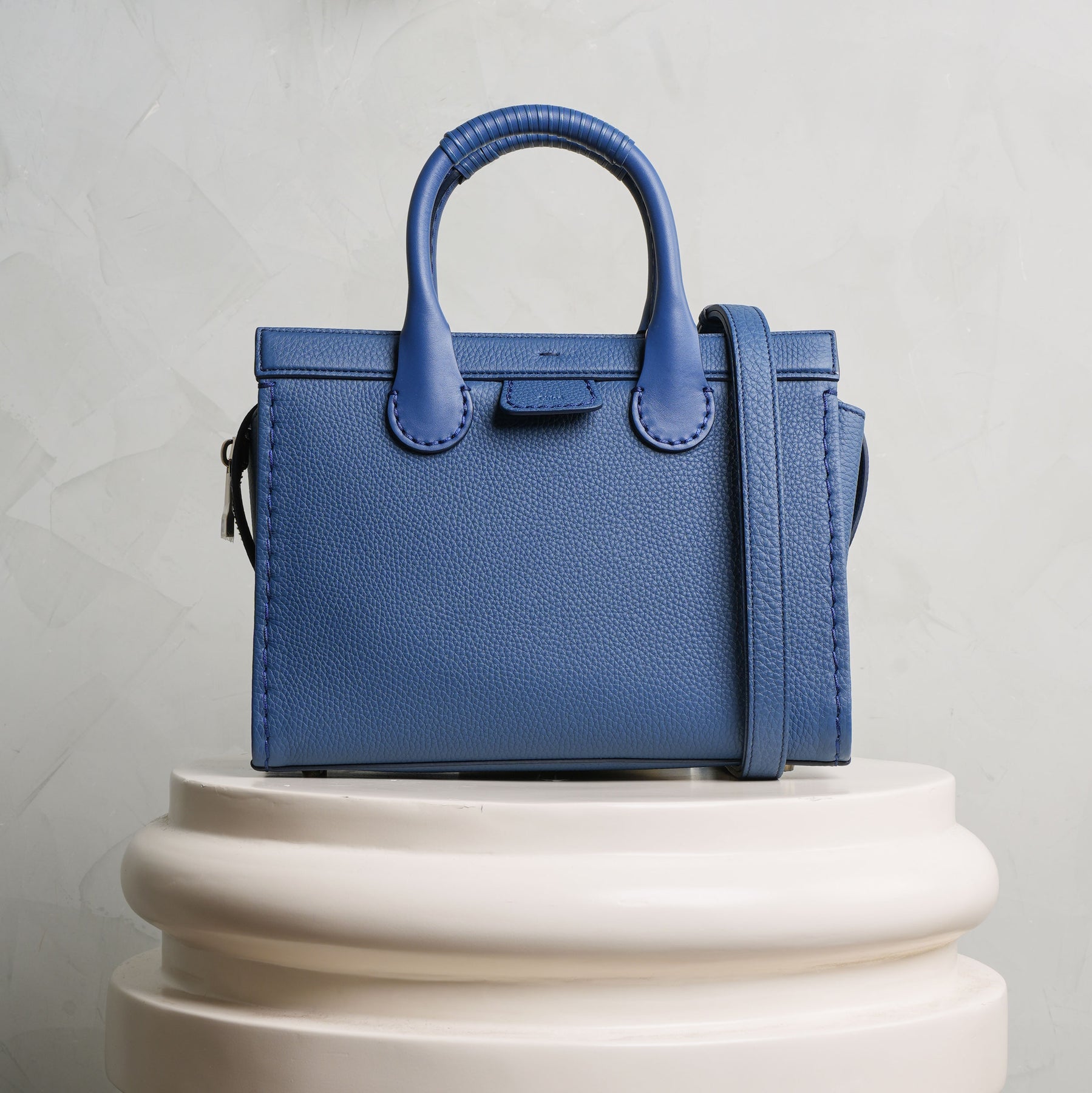 Edith Medium Suede Tote in Blue - Chloe