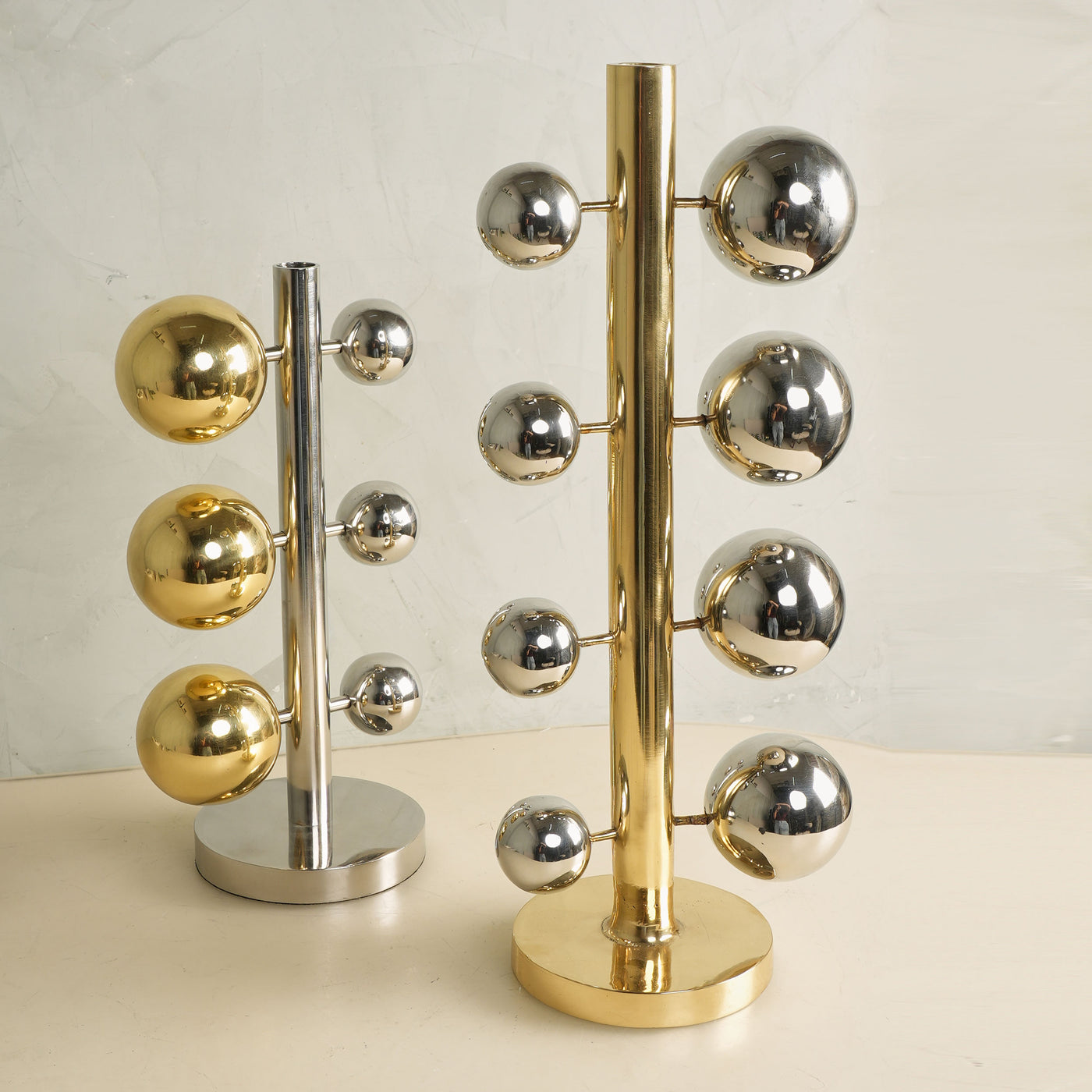 Dot & Line DNA Candle Stand