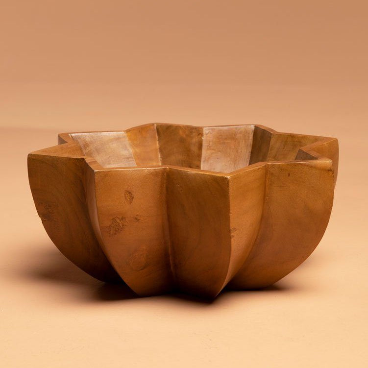 wooden bowl of star shape by Ecru at Le Mill