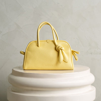 yellow turismo bag jacquemus le mill