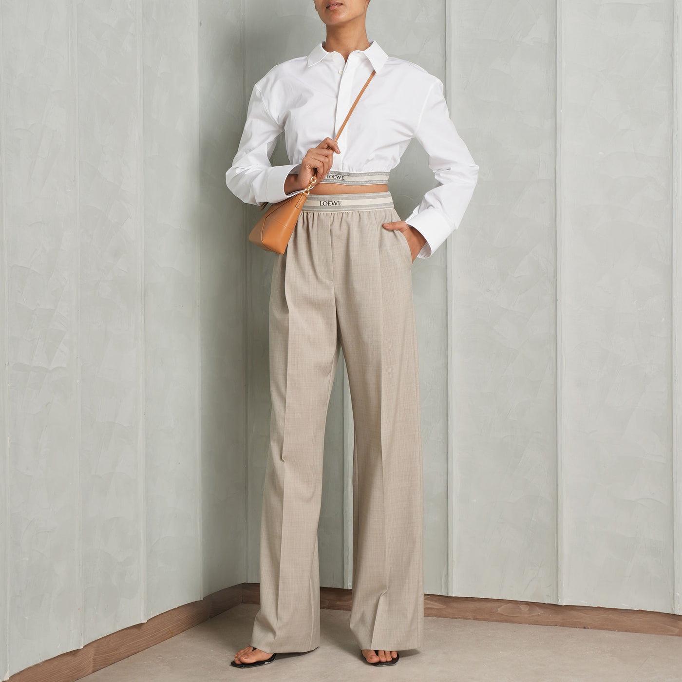 LOEWE Logo belted trousers light beige melange