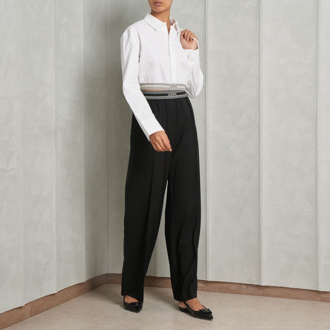 LOEWE Logo Belted Cropped shirt white long sleeves collared formal wear