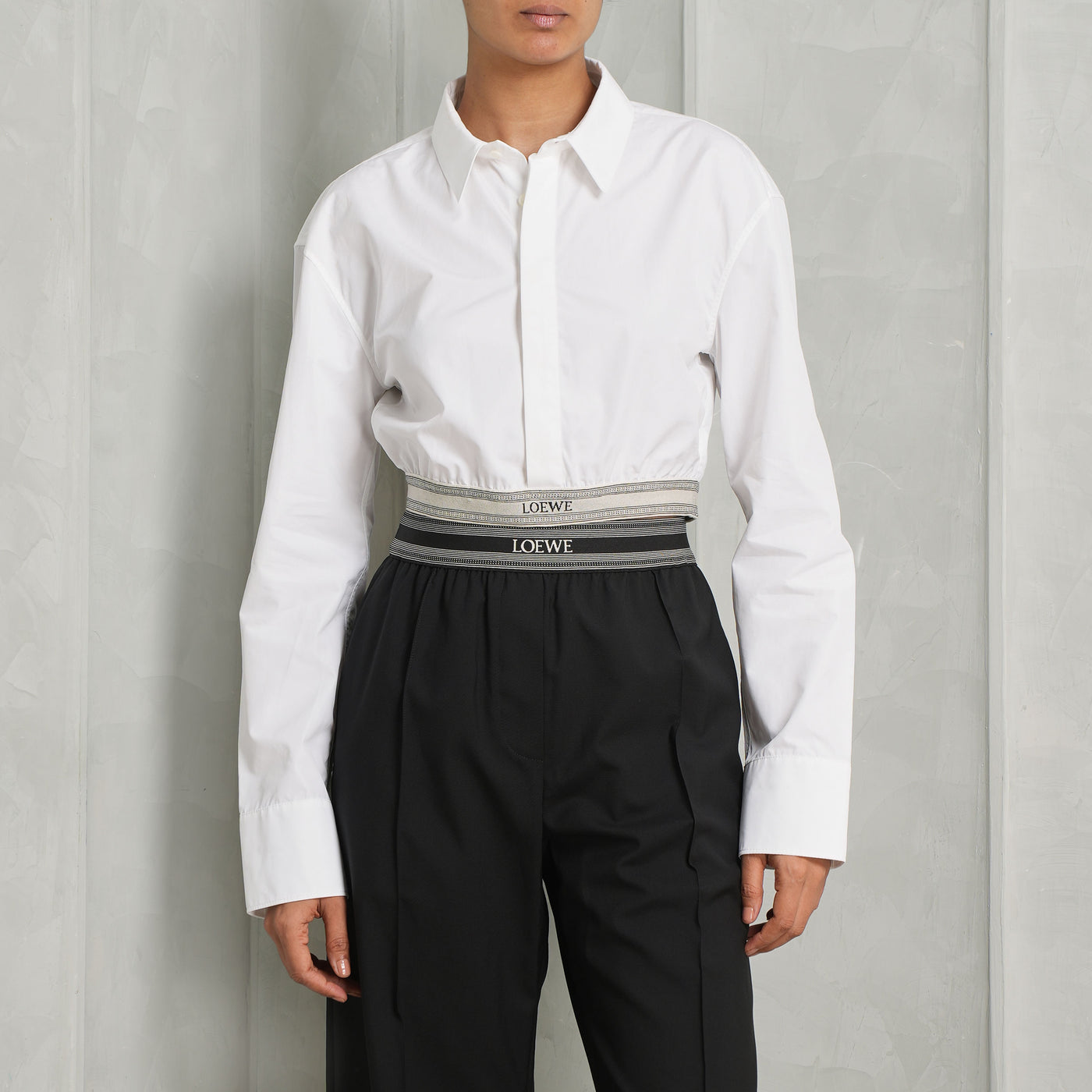 LOEWE Logo Belted Cropped shirt white long sleeves collared formal wear black beige