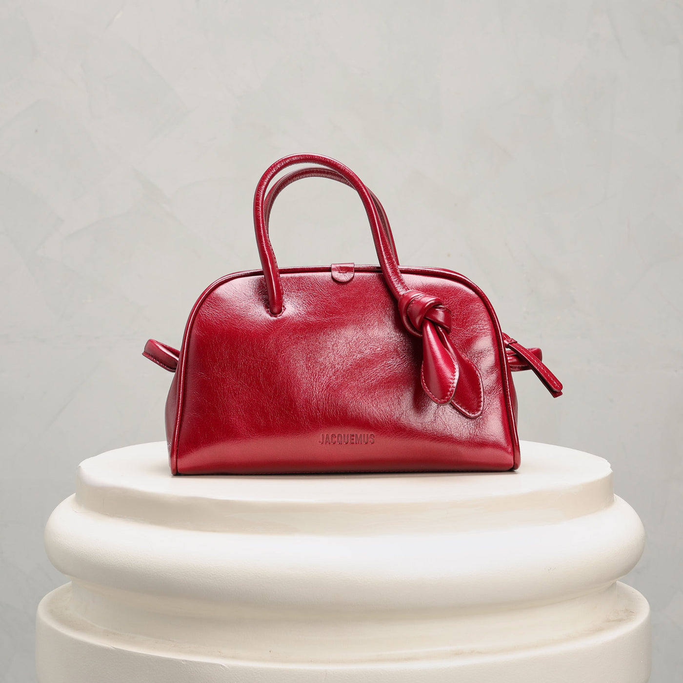 red leather crossbdy bag jacquemus le mill