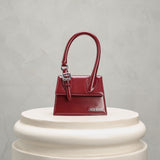 red crossbody handbag from jacquemus at le mill