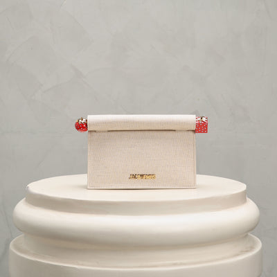 le petite pochette rond carre bag jacquemus le mill