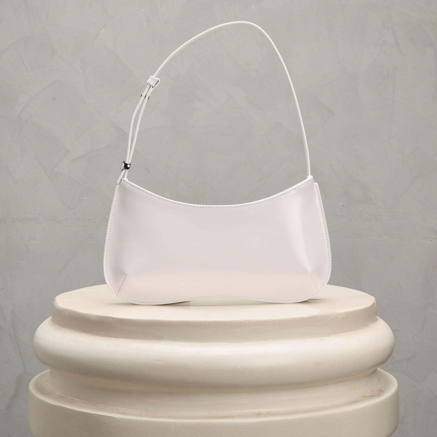 le bisou perle shoulder bag from jacquemus at le mill