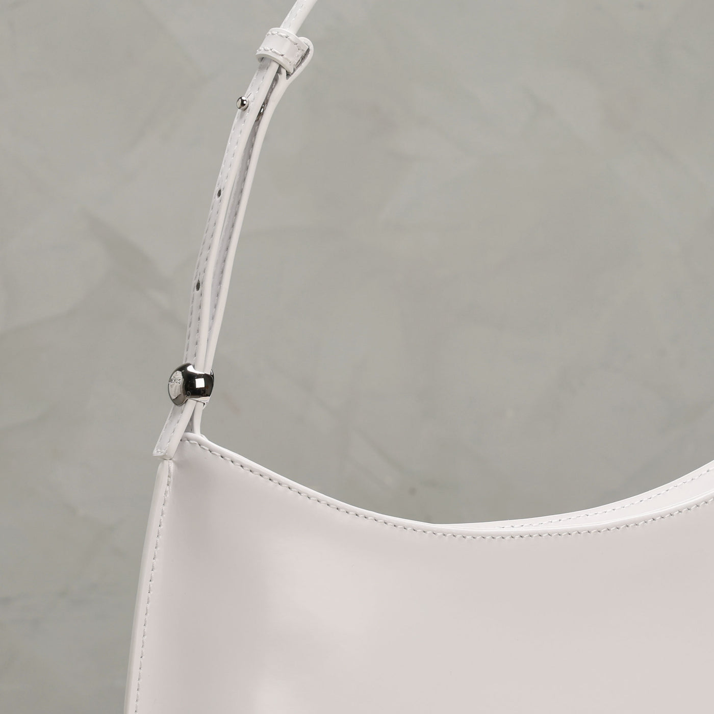 white bisou perle bag from jacquemus at le mill