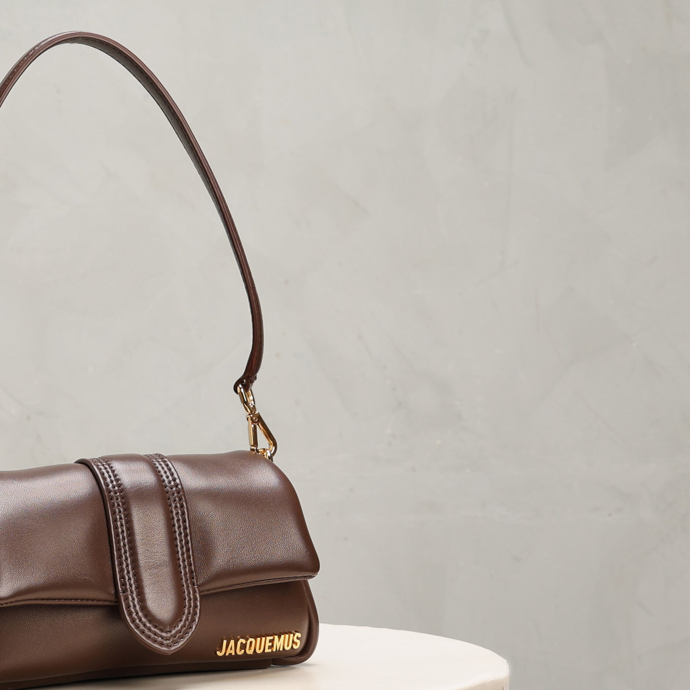 brown leather jacquemus le mill