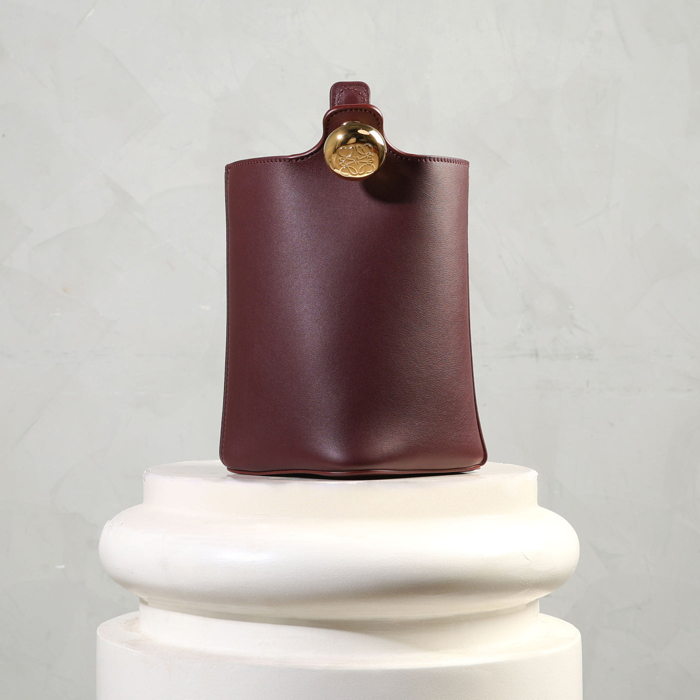 Mini Pebble Bucket Bag Maroon 