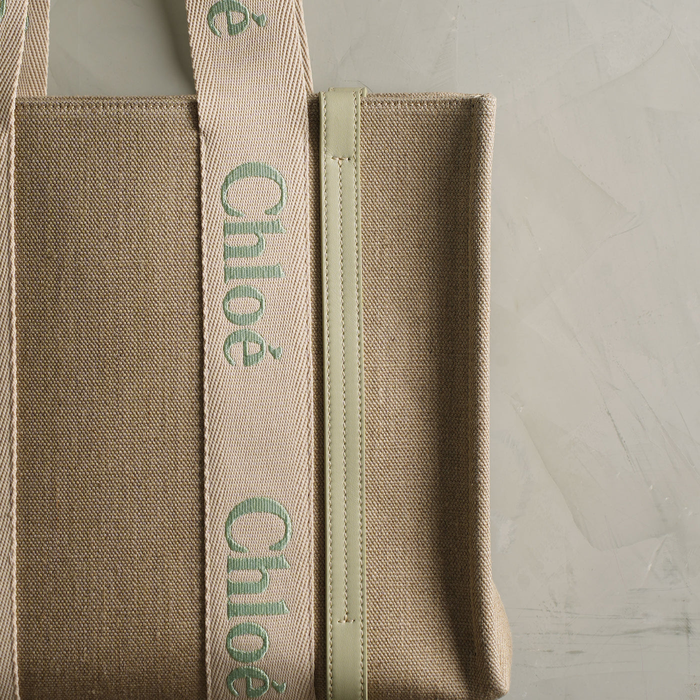 Chloé Woody Medium Tote Bag Linen