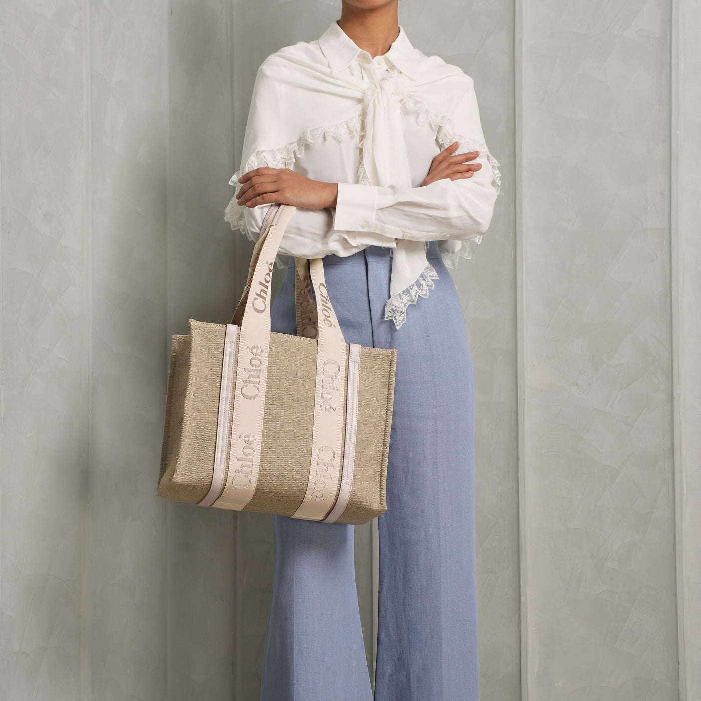 Chloé Woody Medium Tote Bag Linen