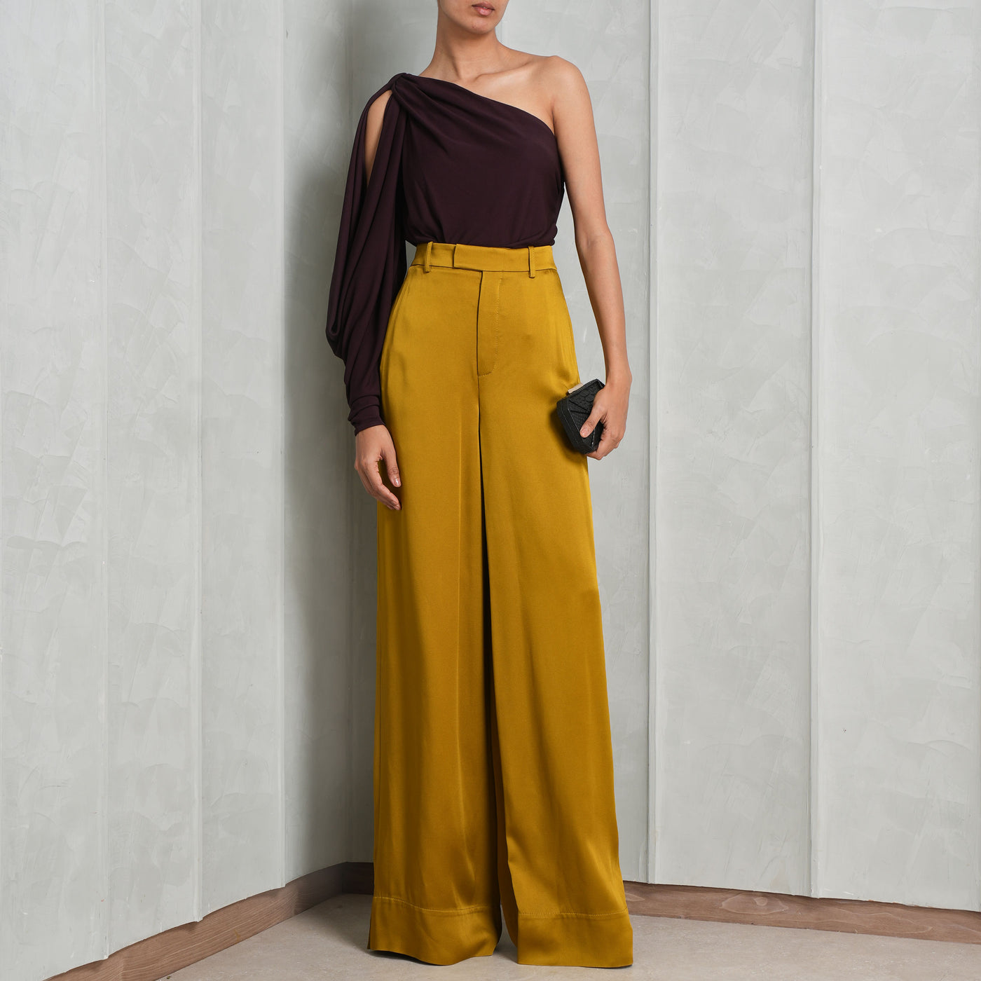 Yellow Outfit Con Palazzo Color Mostaza Pantalon Palazzo Mostaza