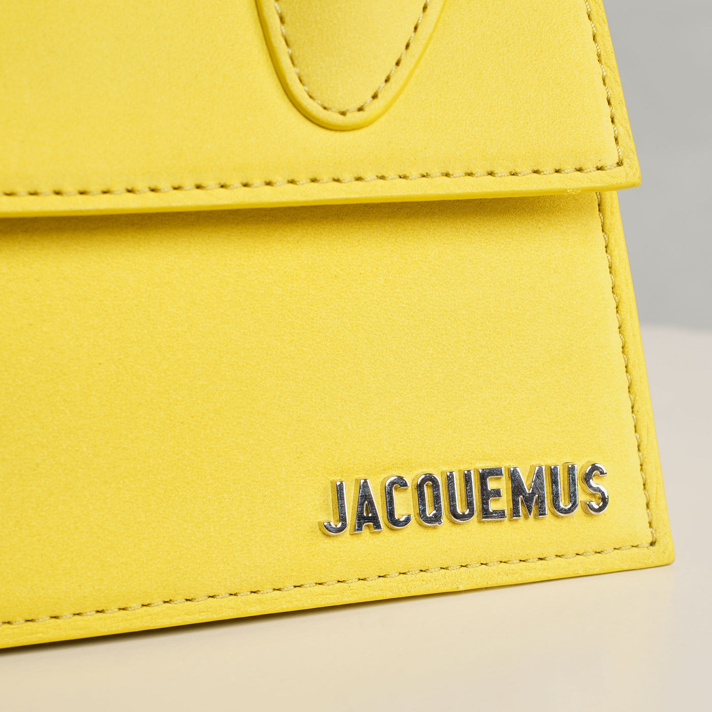 JACQUEMUS yellow chiquito moyen bag