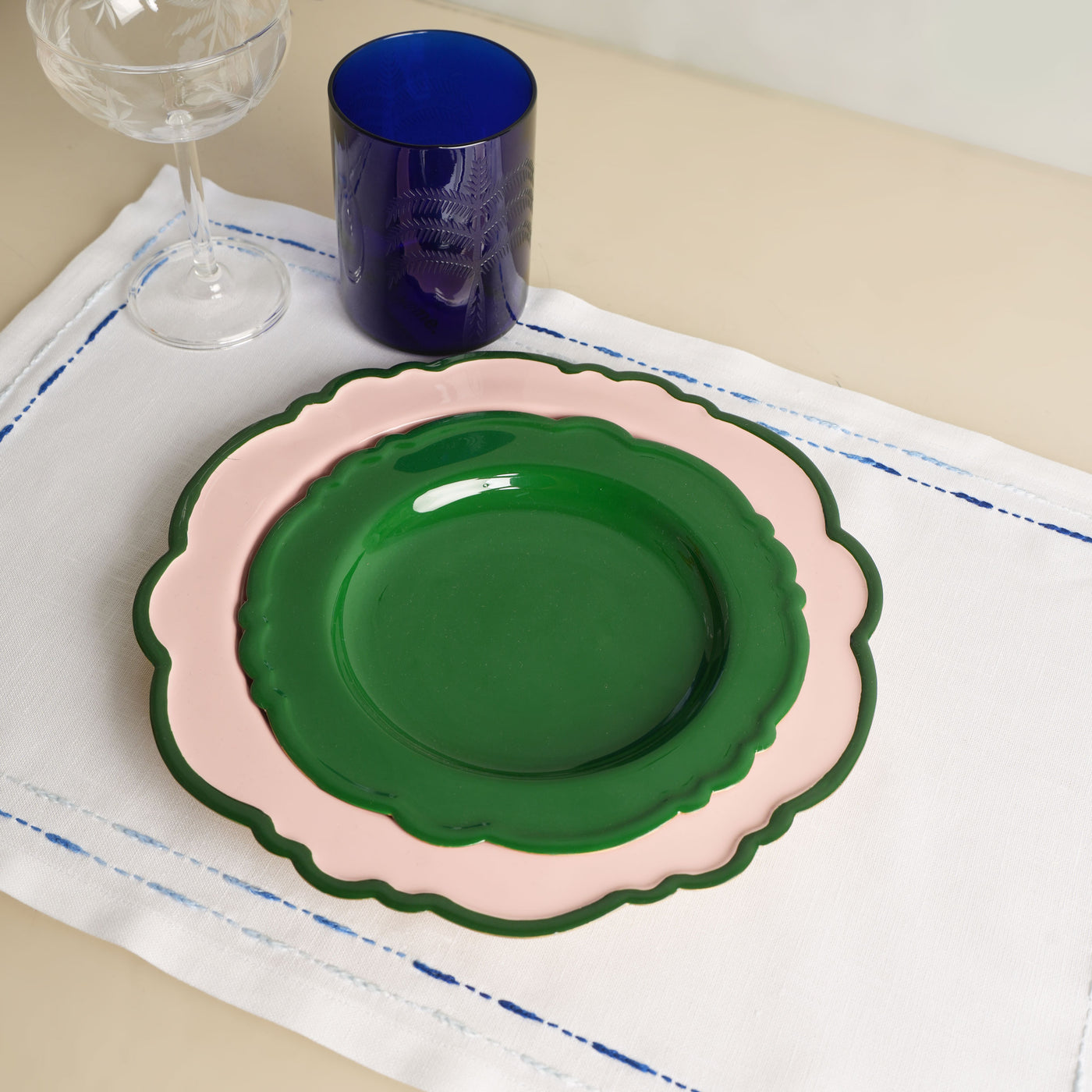 patchou plates at le mill