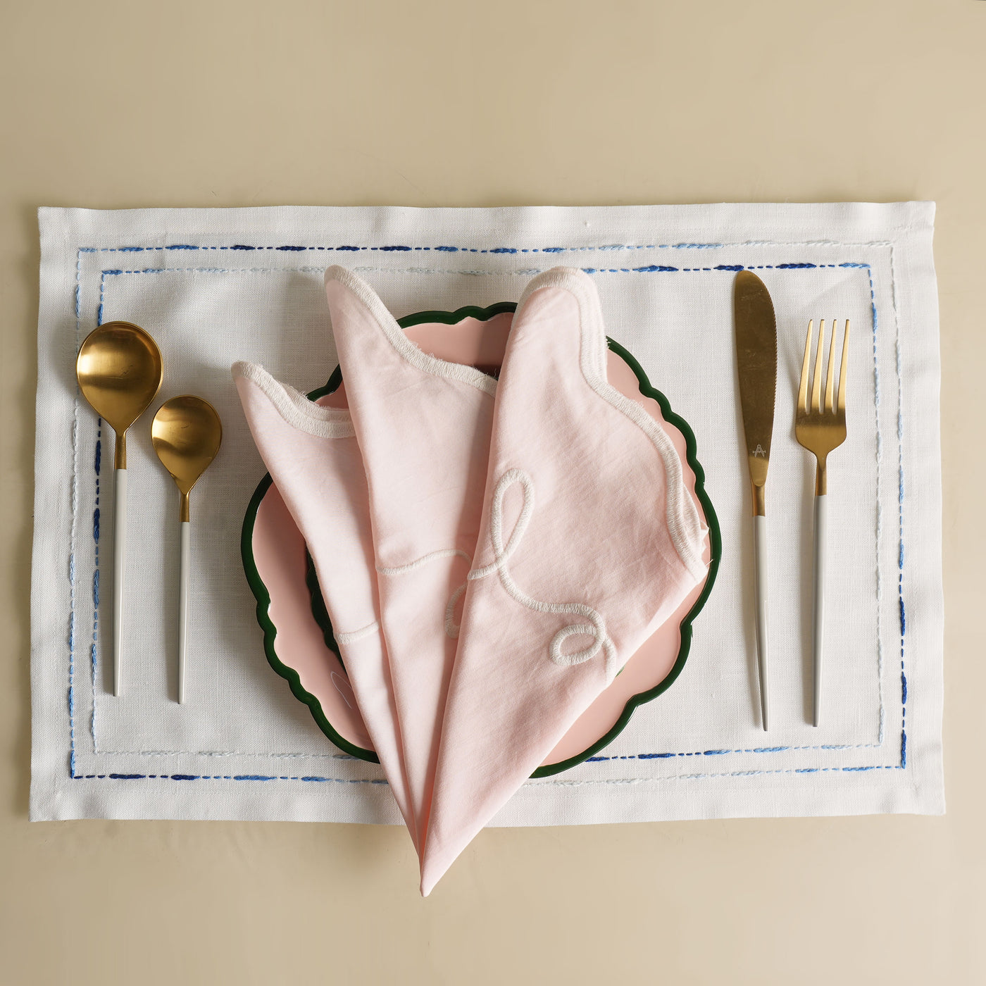 napkins patchou at le mill