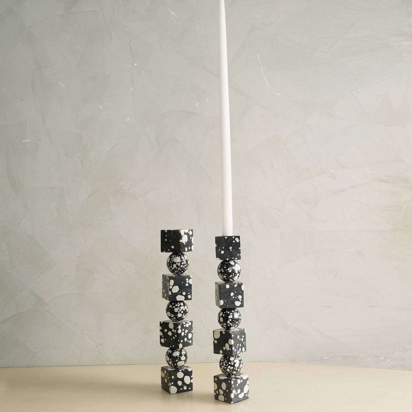 Resin Circle & Tube Candle Stand