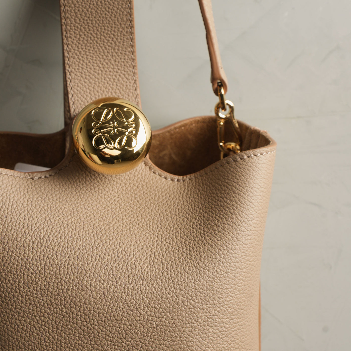 Loewe Pebble Beige Bucket Mini Bag