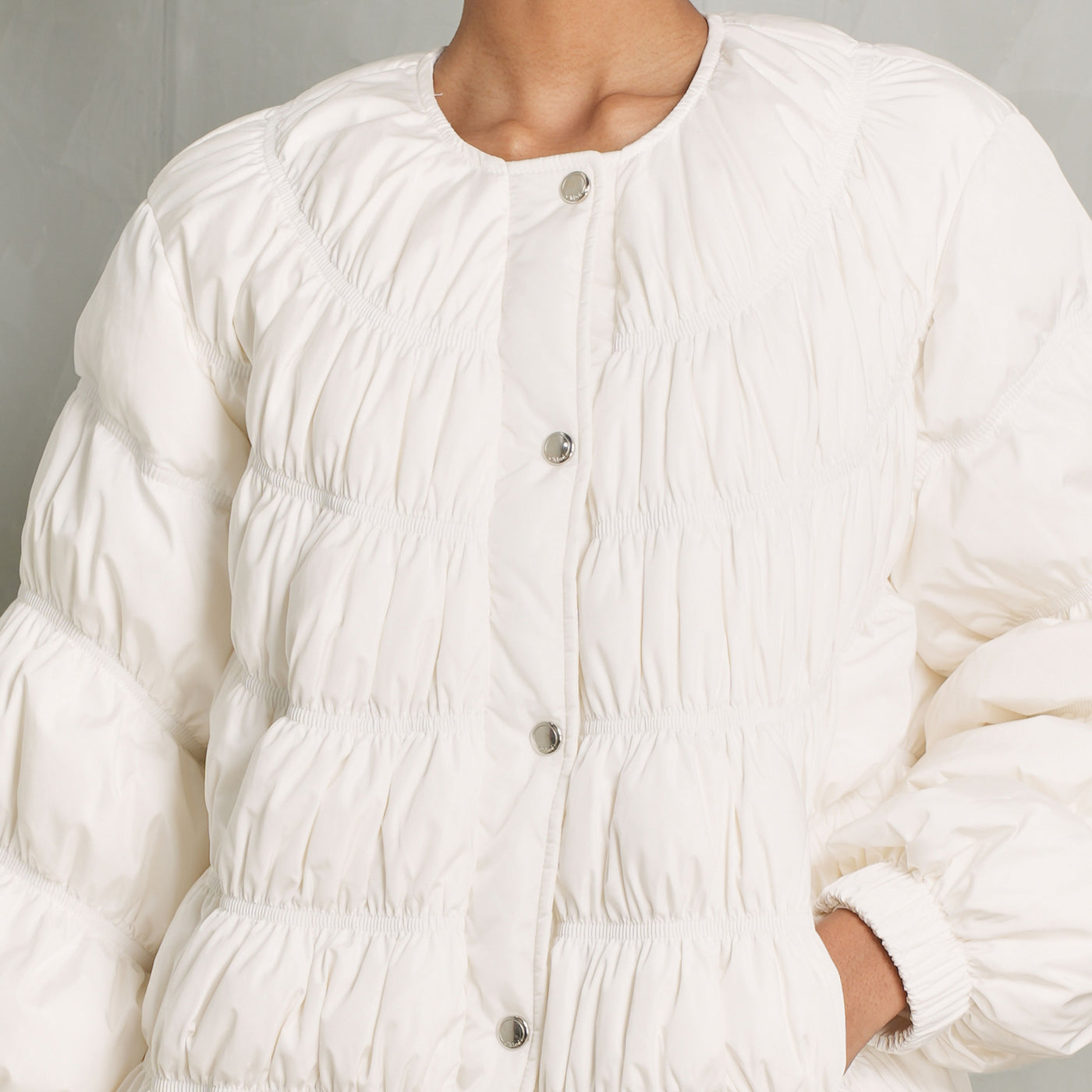 CHLOÉ Ruched buttoned white puffer jacket