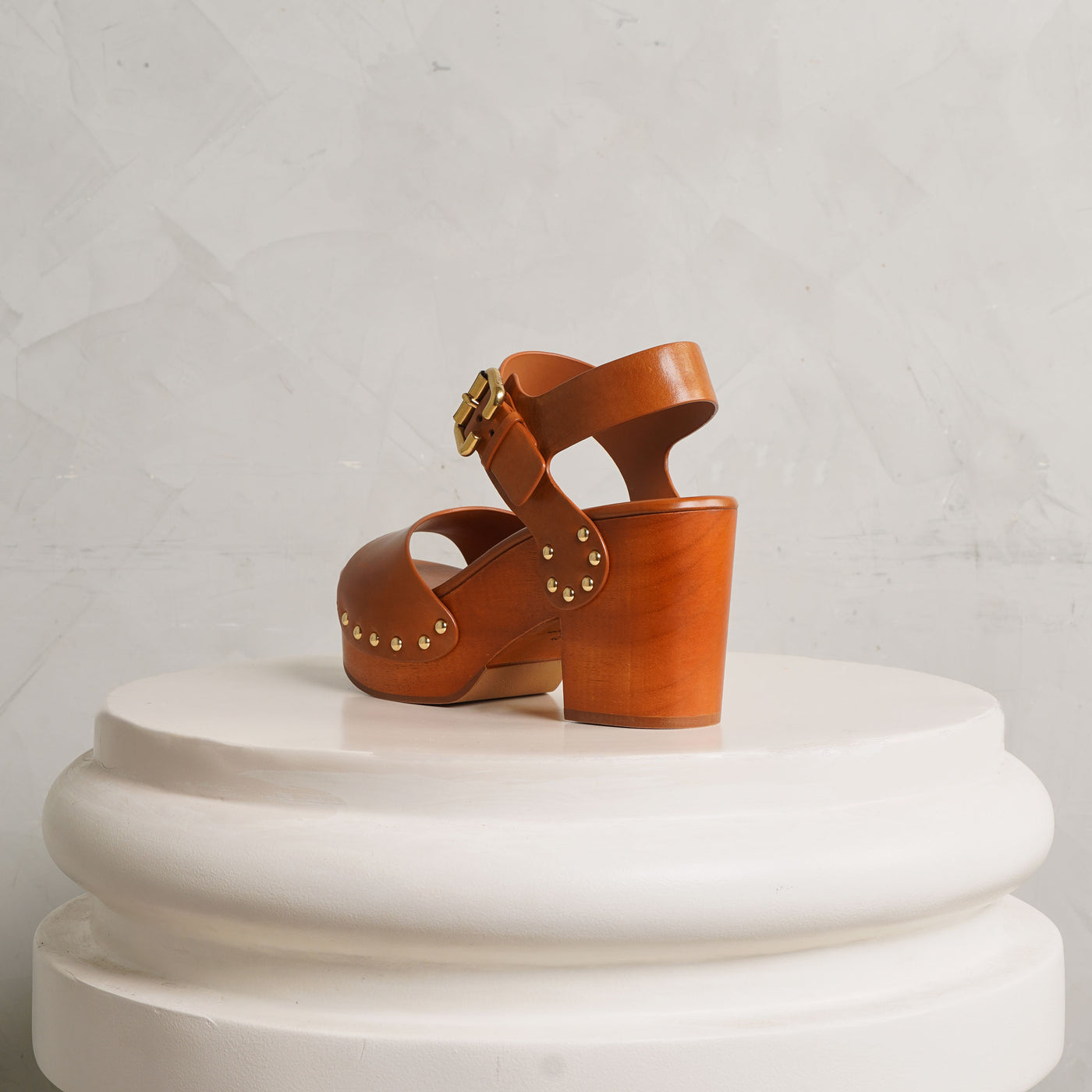 Jeannette Wedge Clog | Chloé | Le Mill
