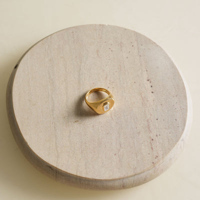 Love Letter Vivi Moonstone Gold-Plated Ring