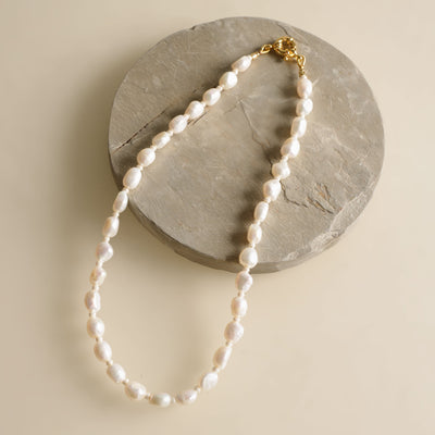 STUDIO LOVE LETTER Mia necklace pears white ivory chain gold freshwater pearls