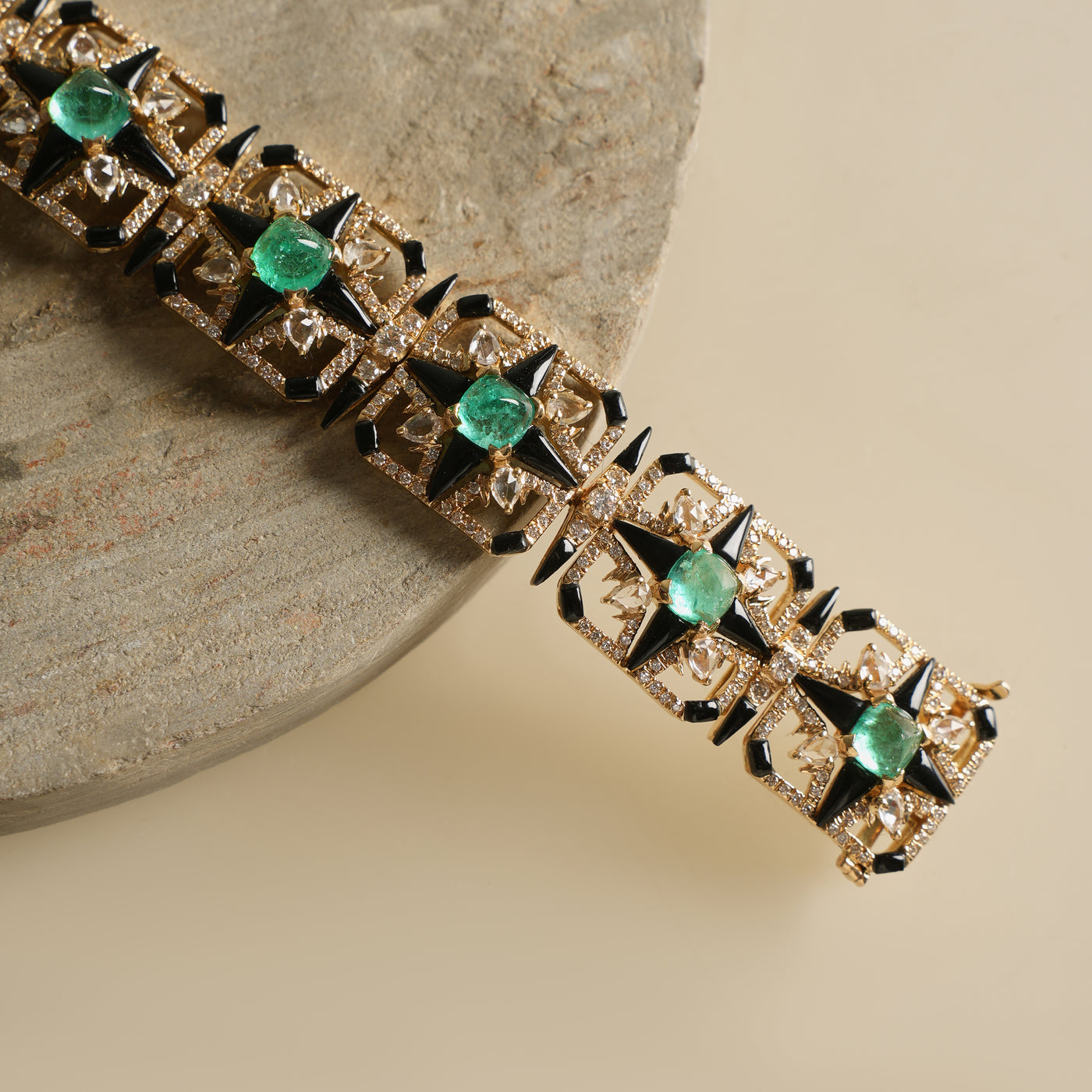TALLIN JEWELS Onyx Emerald Bracelet