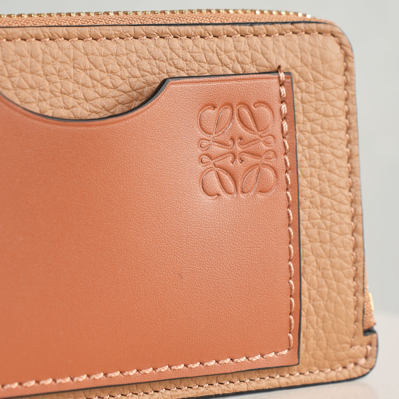 LOEWE brown anagram coin leather cardholder with zipper