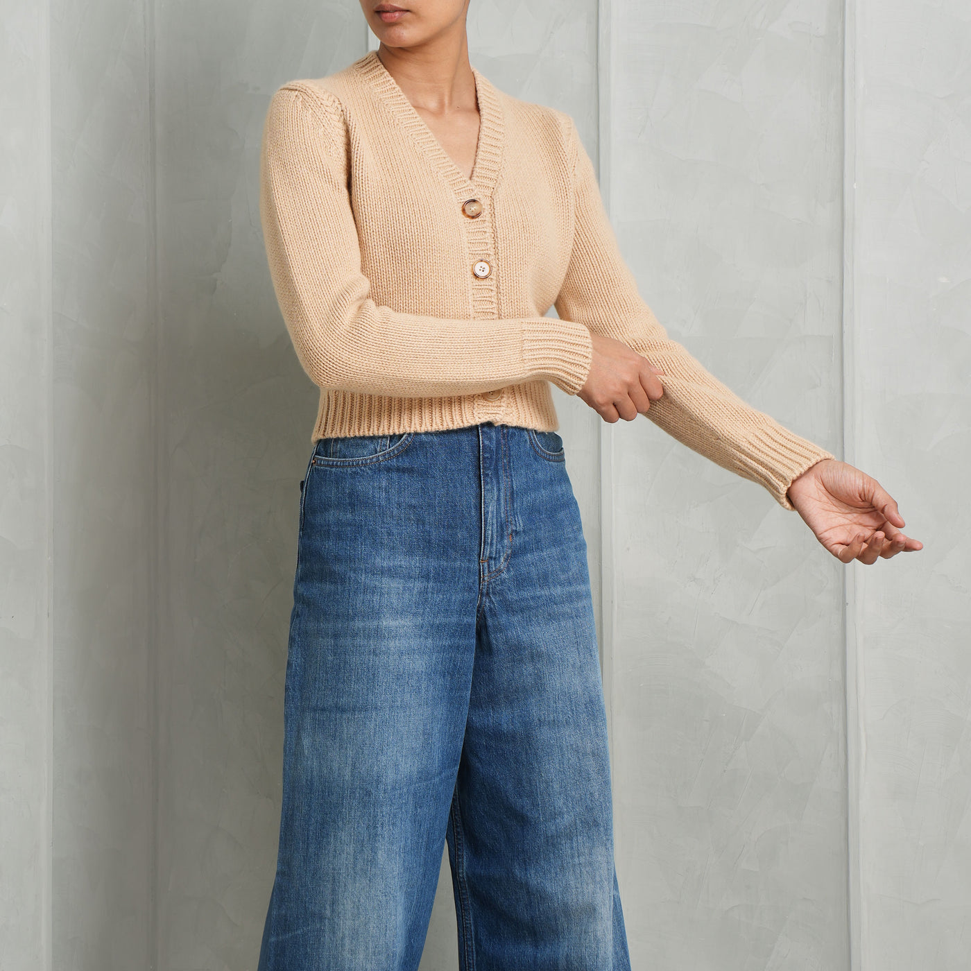 Chloé V-Neck Cardigan long sleeves