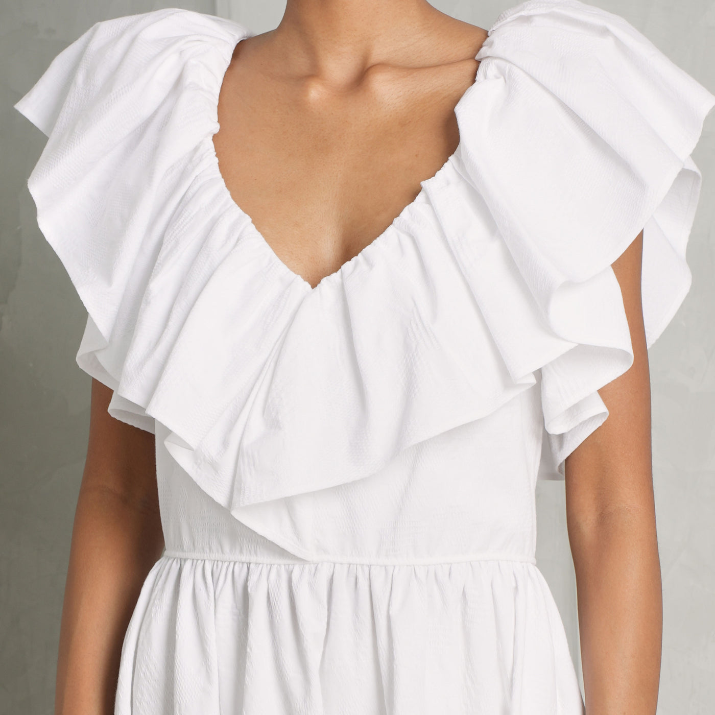 CHLOÉ white cotton ruffled sleeve v neck midi dress