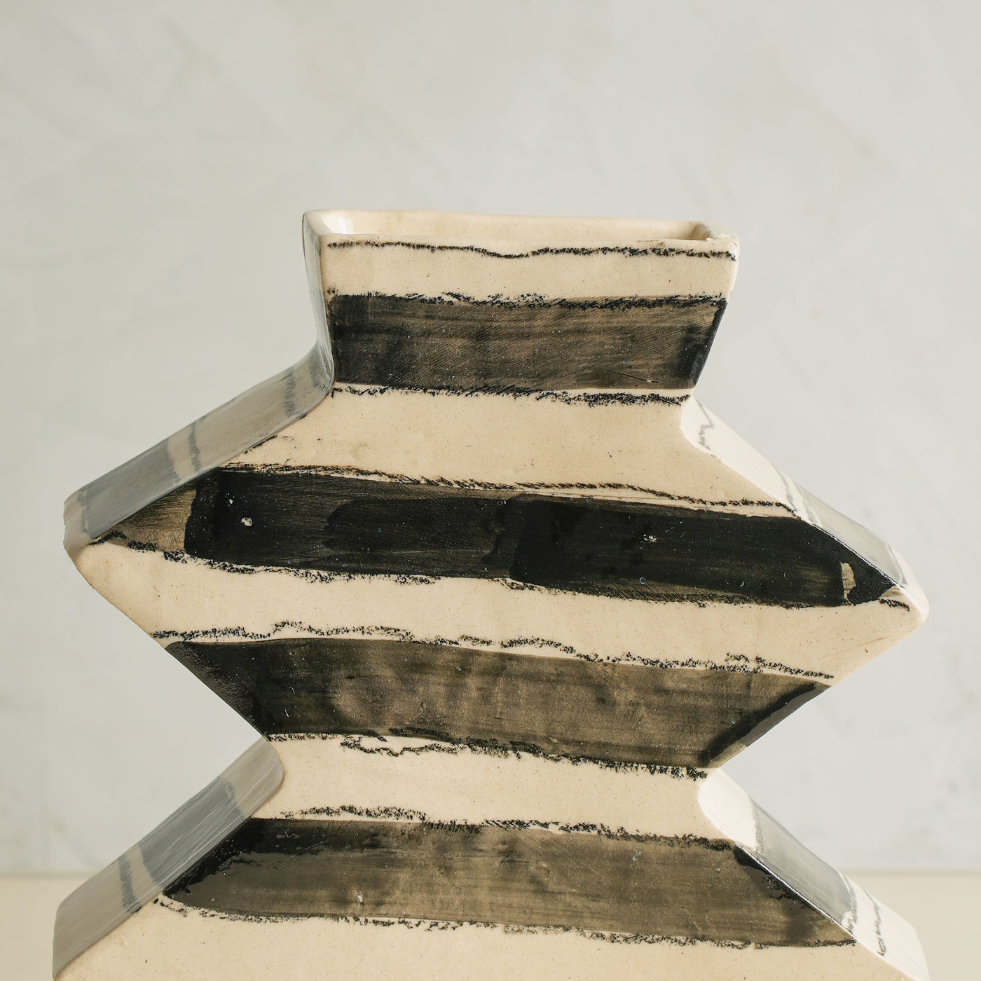 Zig Zag Thick Striped Vase
