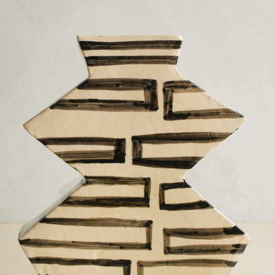 Zig Zag Thin Line Vase