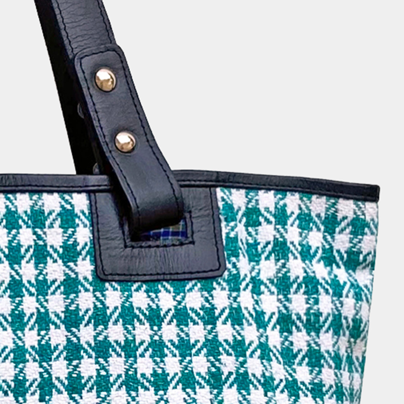 Checks tote from Joli in green and white with leather handle 