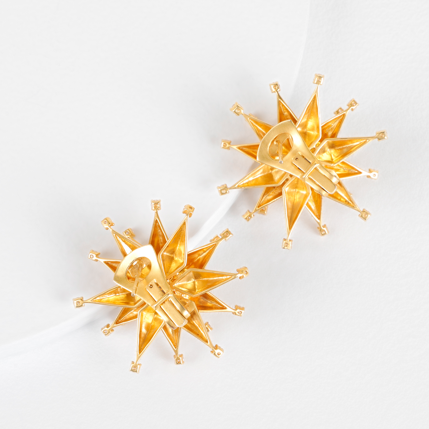Big-bang Meteor Gold Earclips by Umrao Jewels