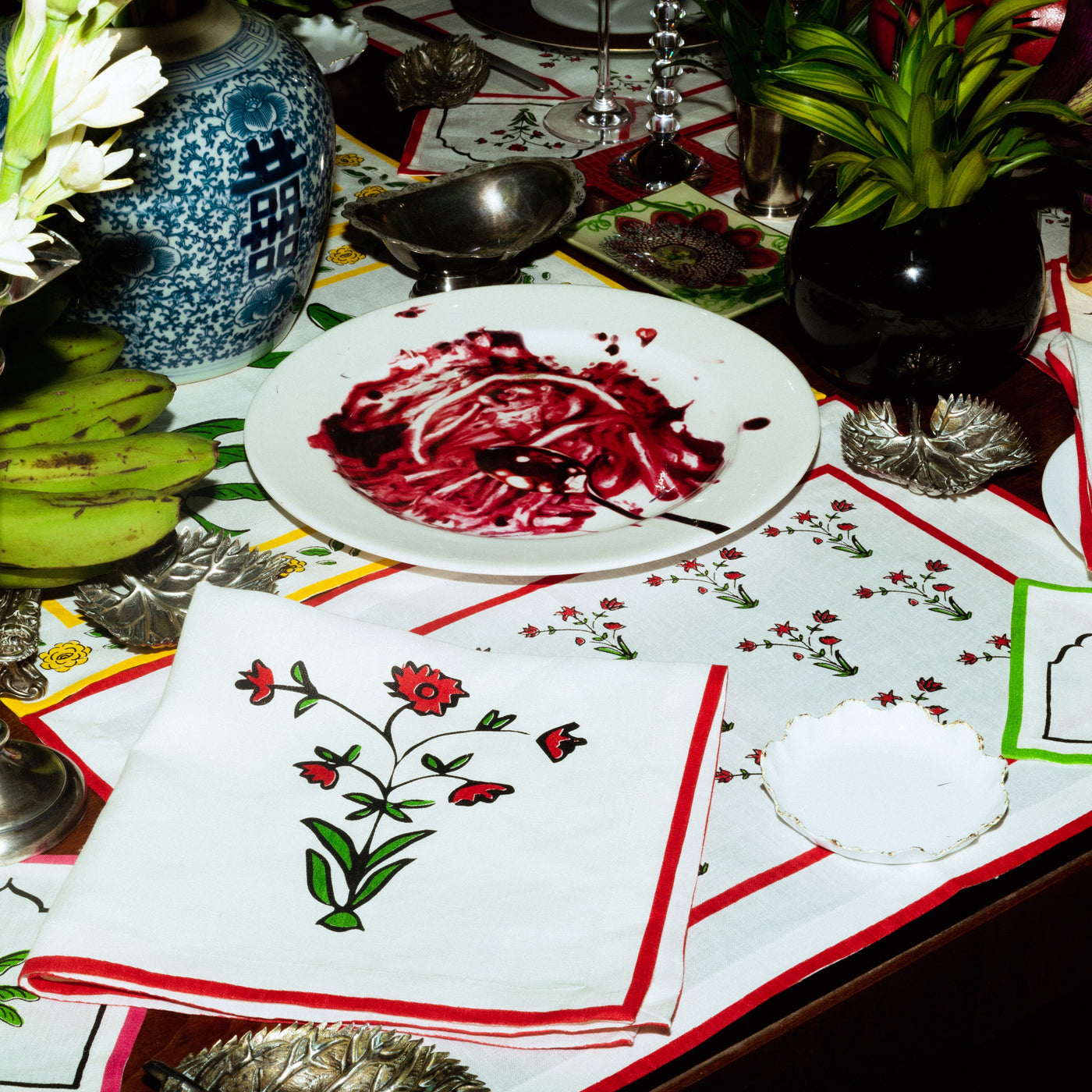 THE ART-CHIVES Pietra Dura Mat & Napkin white red flowers