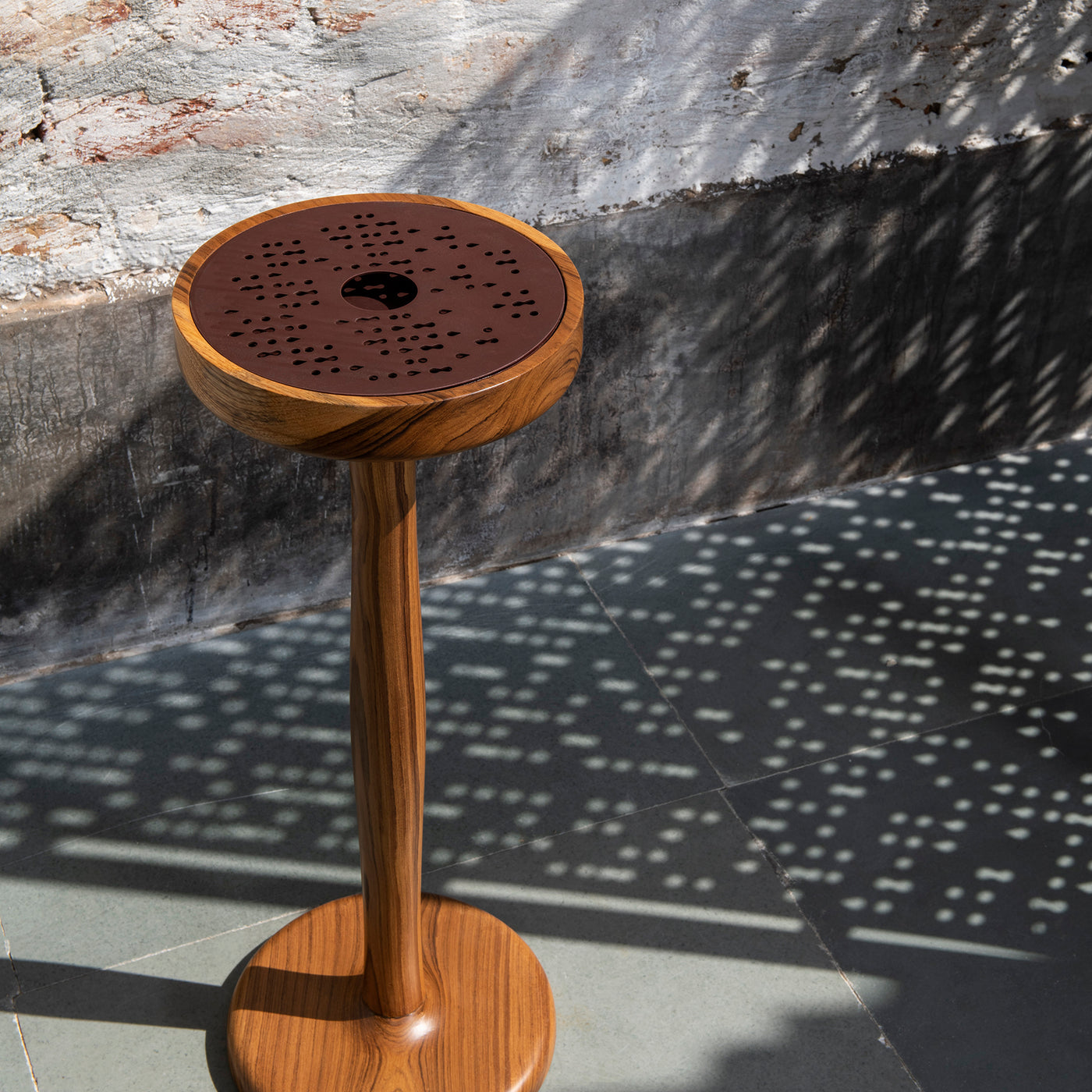 Luxury Designer Renga Peg Table by Project 810